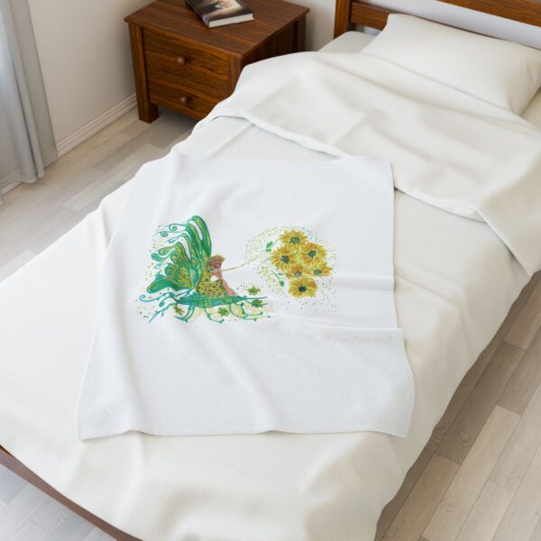 Enchanting Fairy Plush Blanket - Cozy Home Decor, Gift for All Ages, Ideal for Birthdays, Housewarming, Relaxation