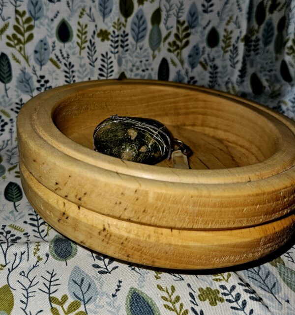 20250917_162137 Artisan - Handcrafted Wooden Trinket Bowl